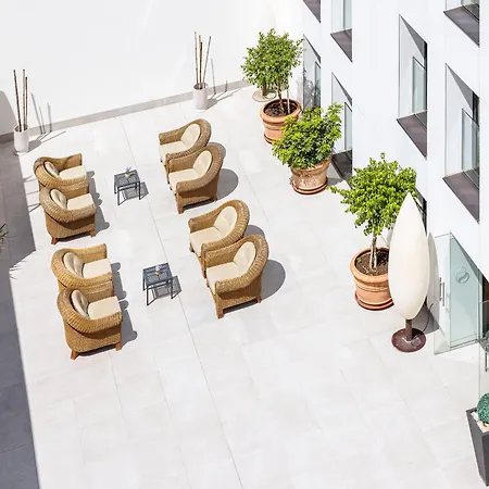 Virgen De Reyes Hotel