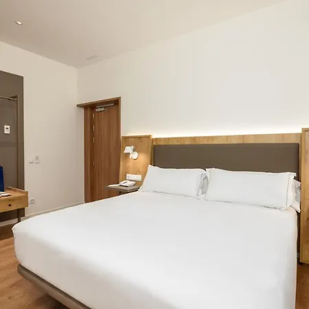 Hotel Virgen De Reyes Seville